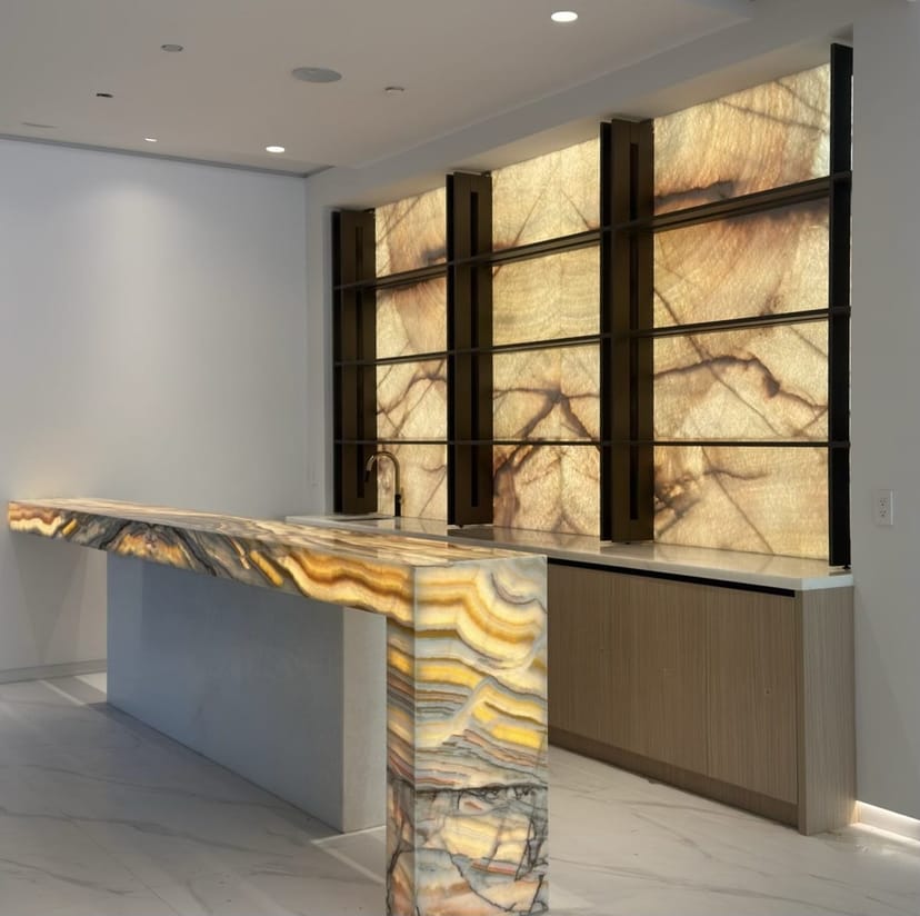 Backlit Onyx Bar, Bars & Backlit Onyx