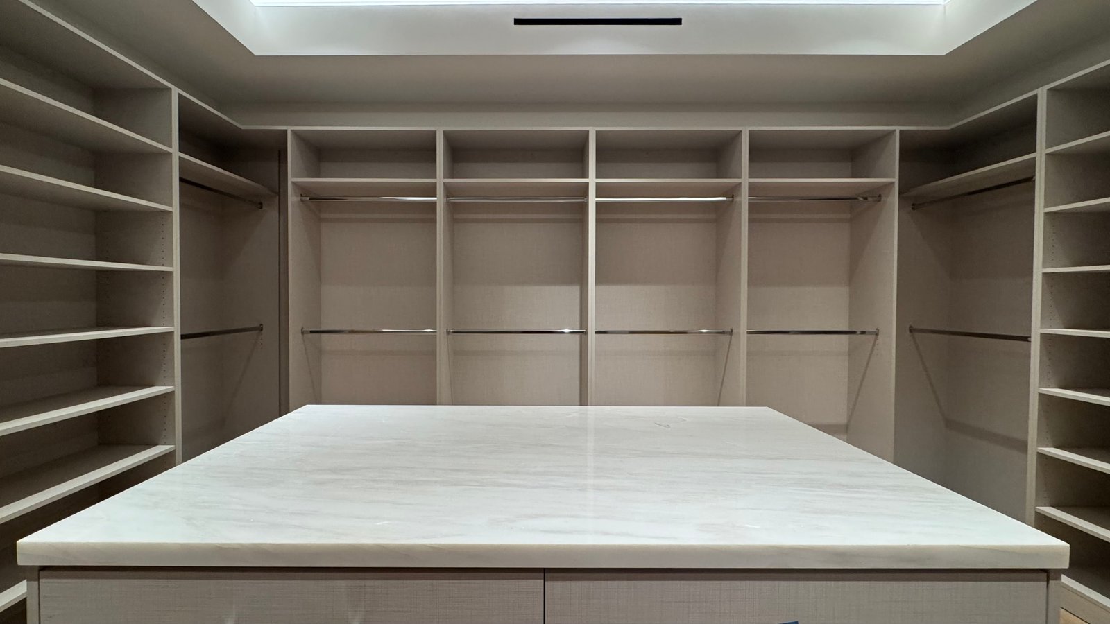 Bel Air Acanto Pl custom home, on-site photograph 28
