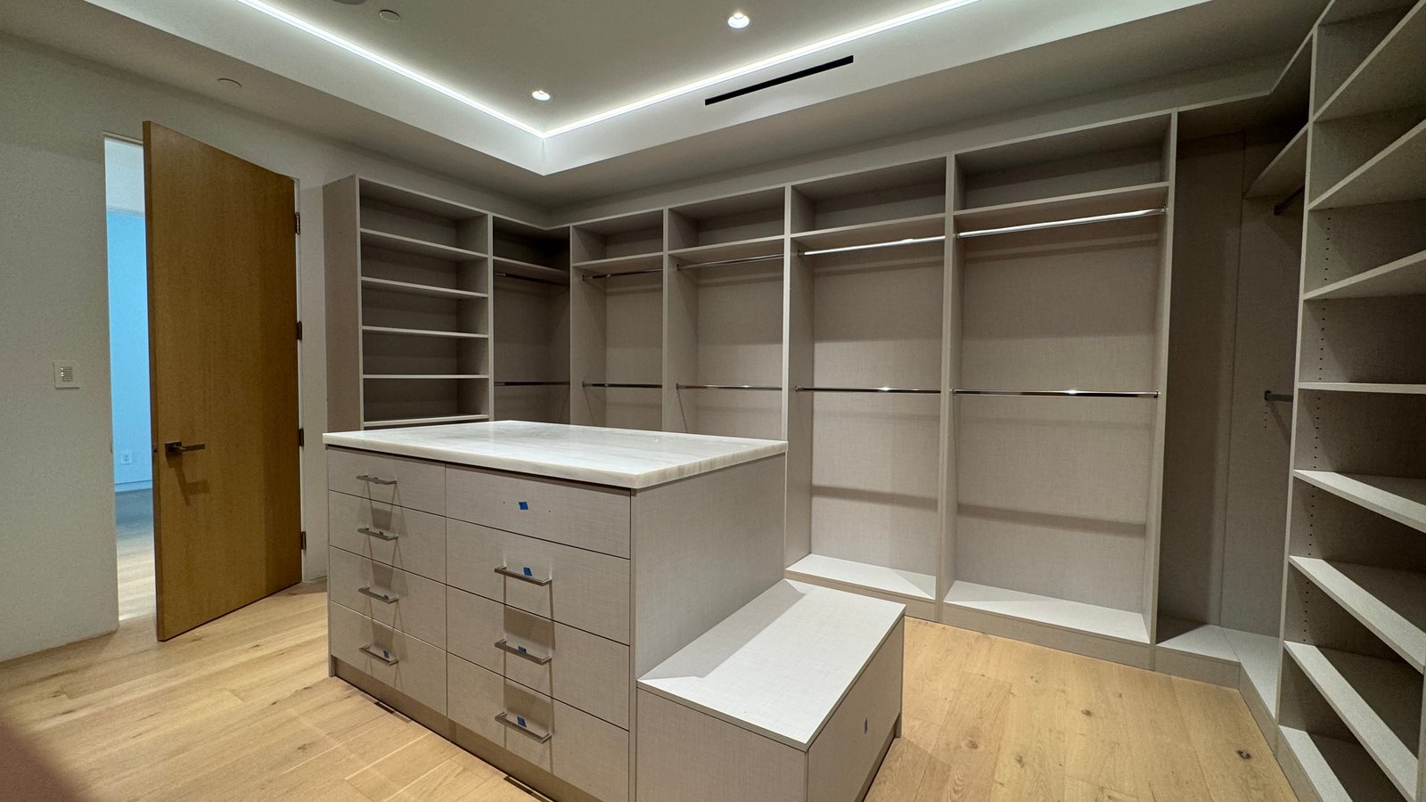Bel Air Acanto Pl custom home, on-site photograph 29