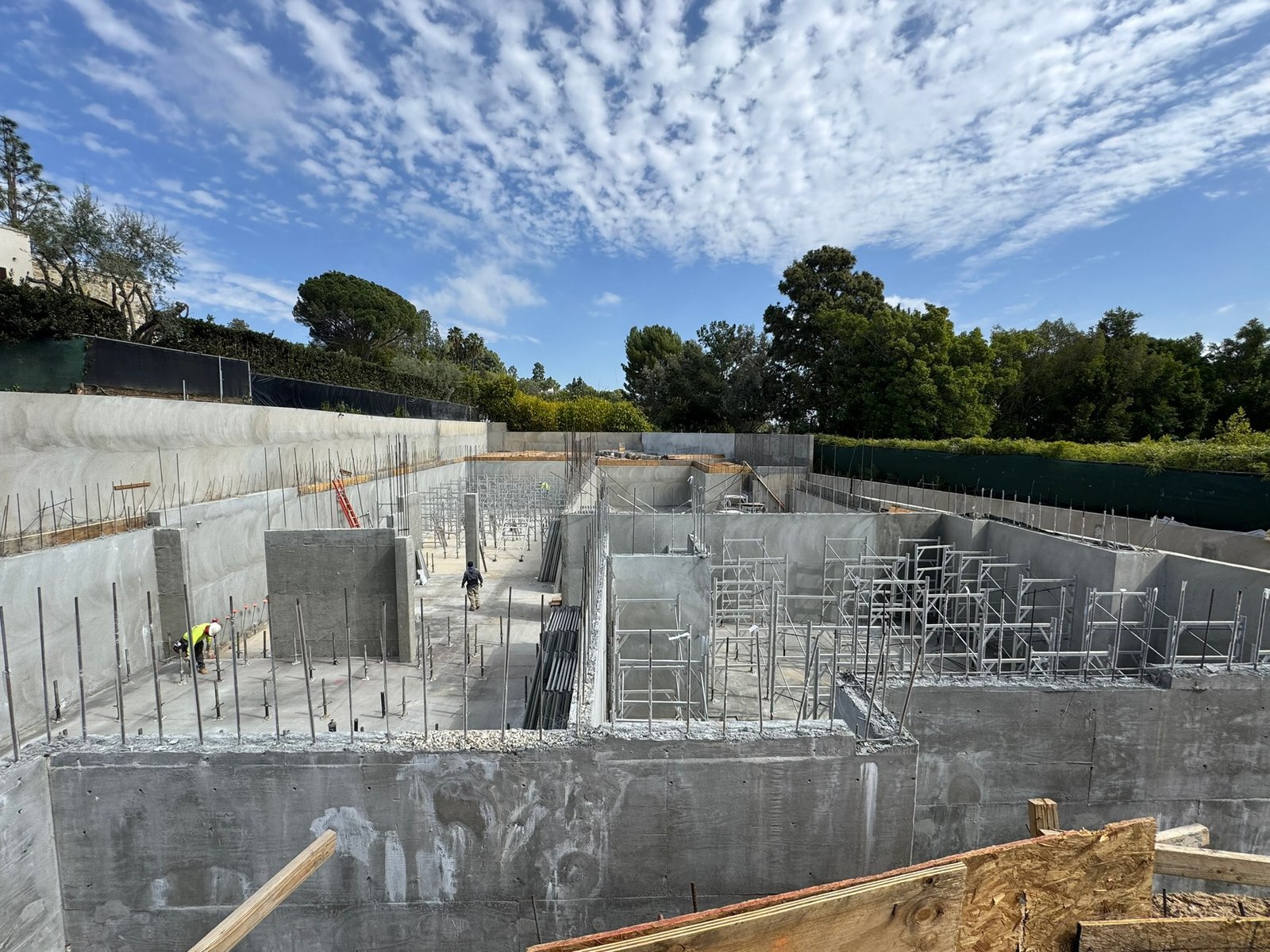Beverly Hills Alpine Dr custom home, on-site photograph 13
