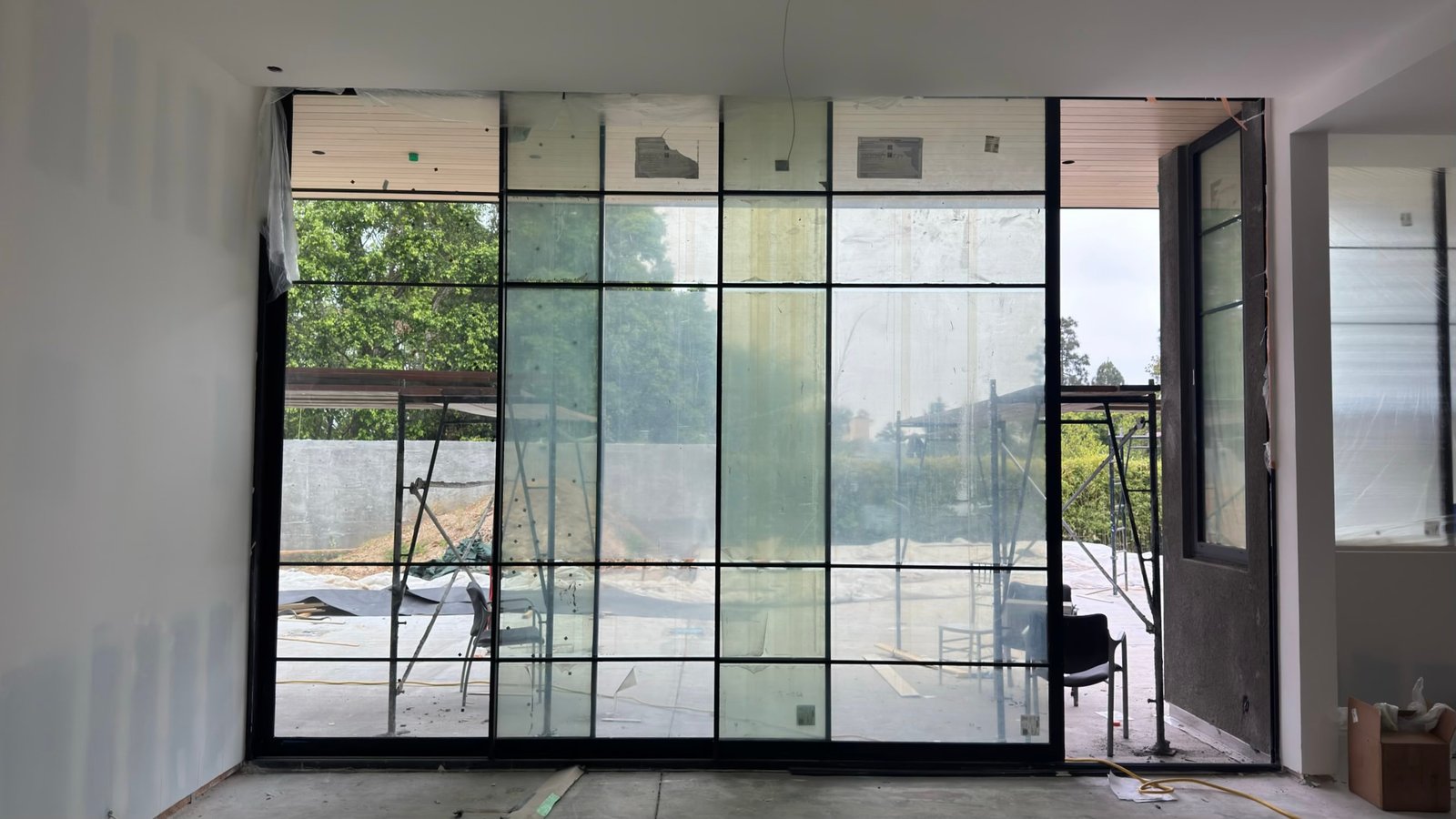 Beverly Hills Alpine Dr custom home, on-site photograph 19