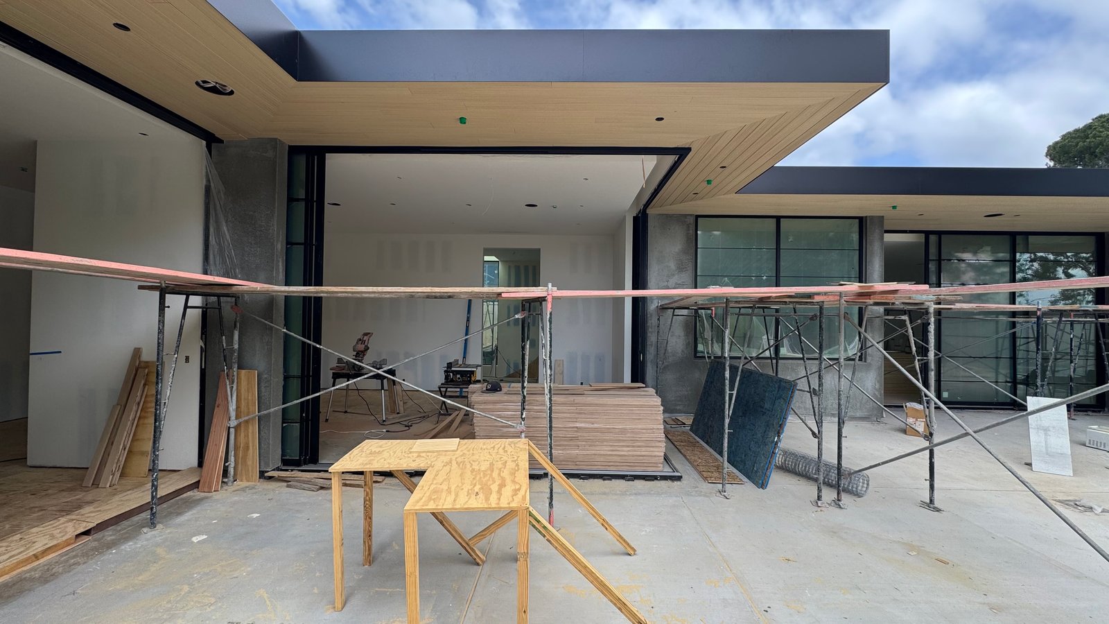 Beverly Hills Alpine Dr custom home, on-site photograph 32