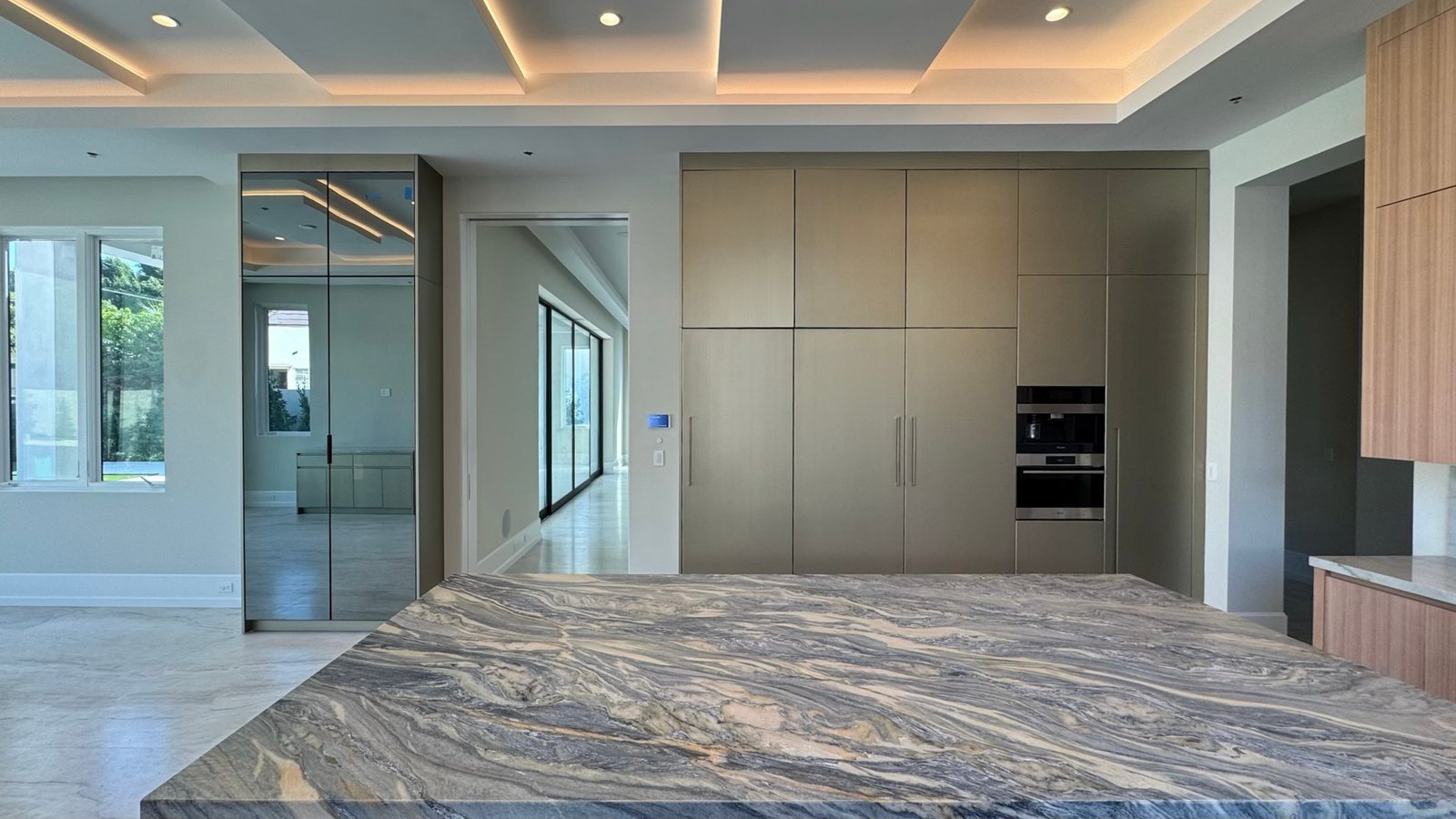 Beverly Hills Camden Dr custom home, on-site photograph 13