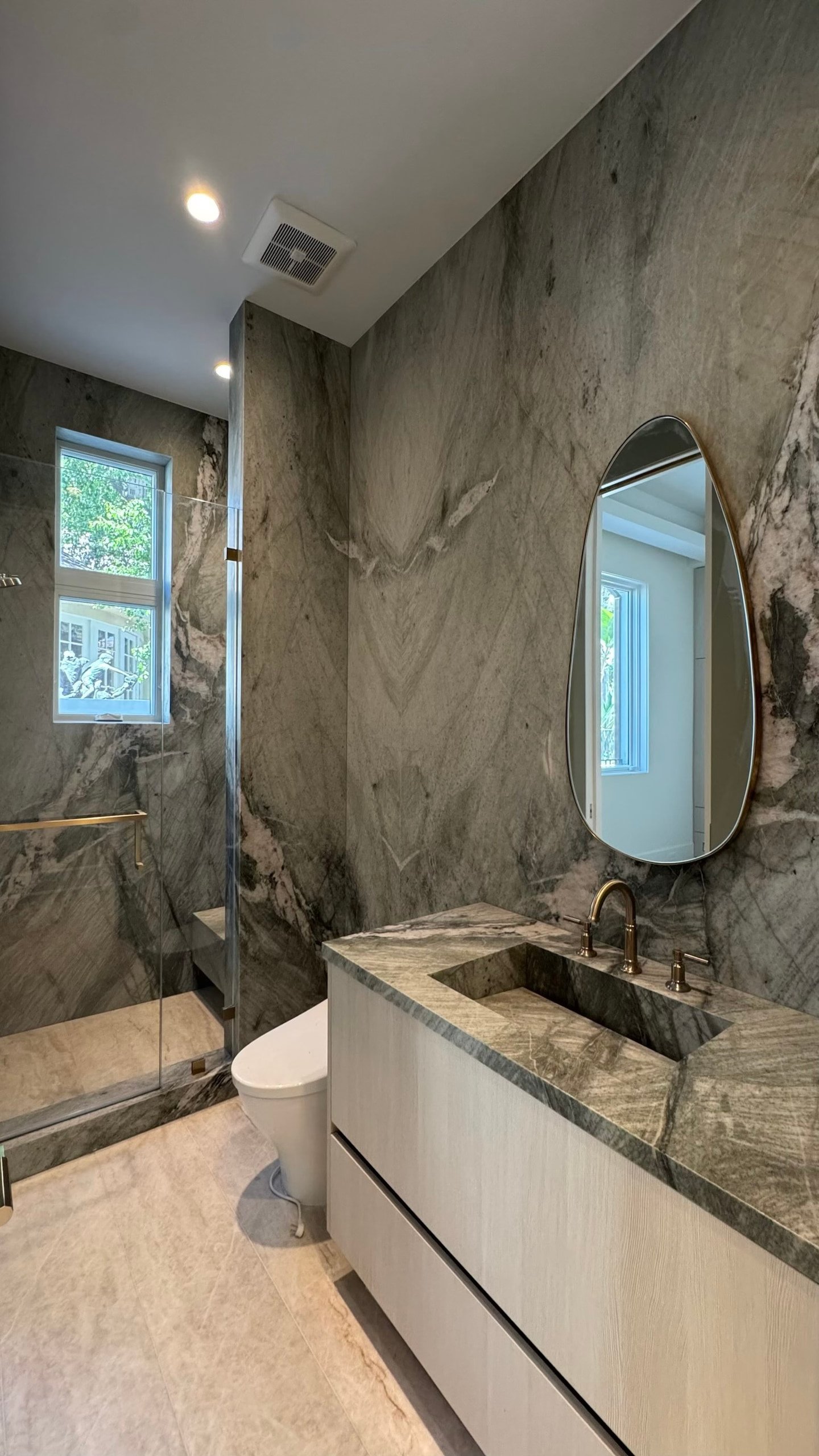 Beverly Hills Camden Dr custom home, on-site photograph 17