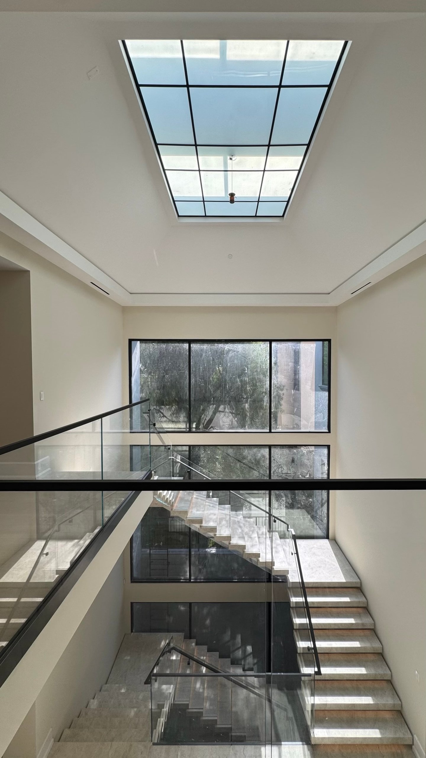 Beverly Hills Camden Dr custom home, on-site photograph 21
