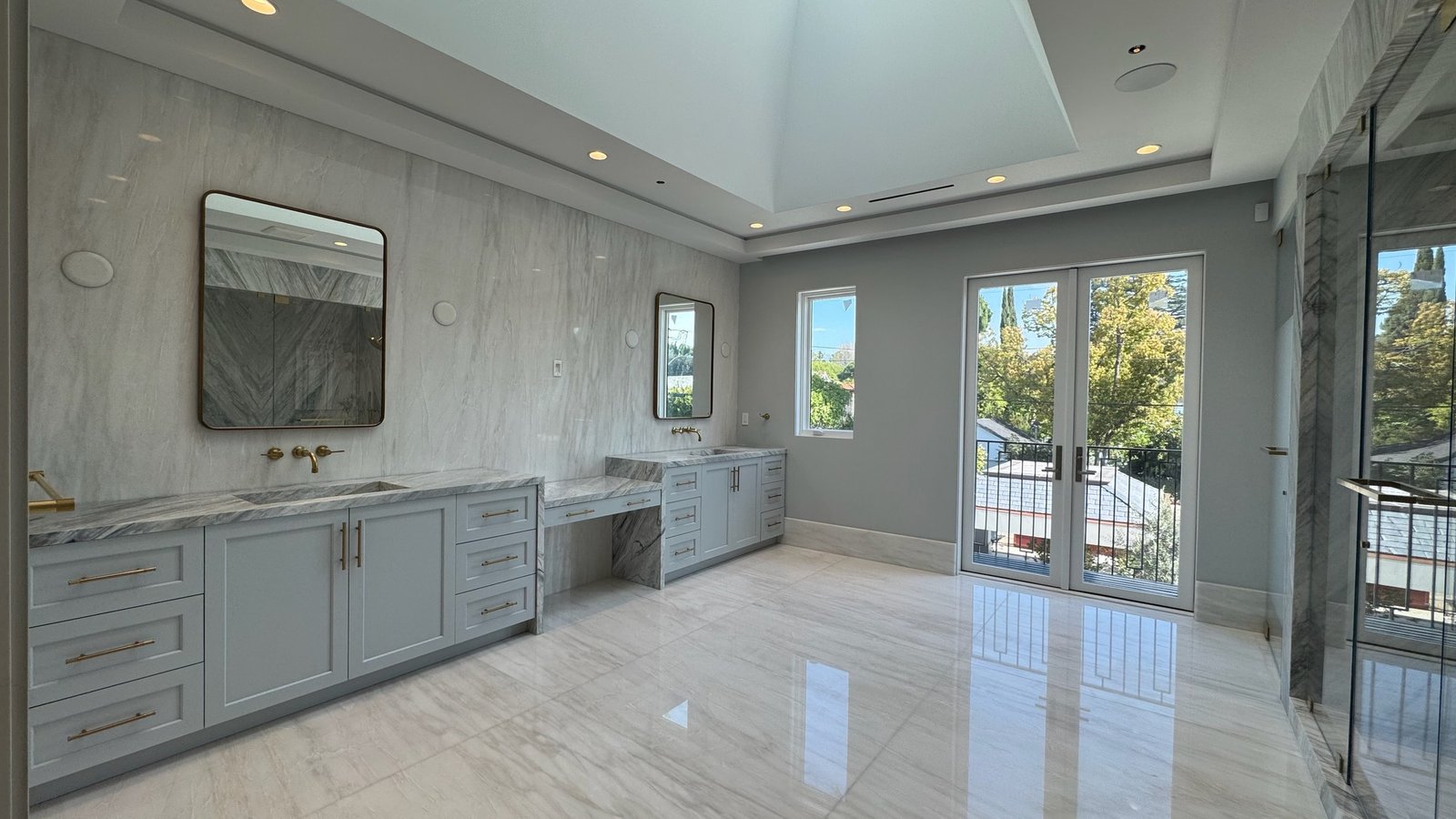 Beverly Hills Camden Dr custom home, on-site photograph 23