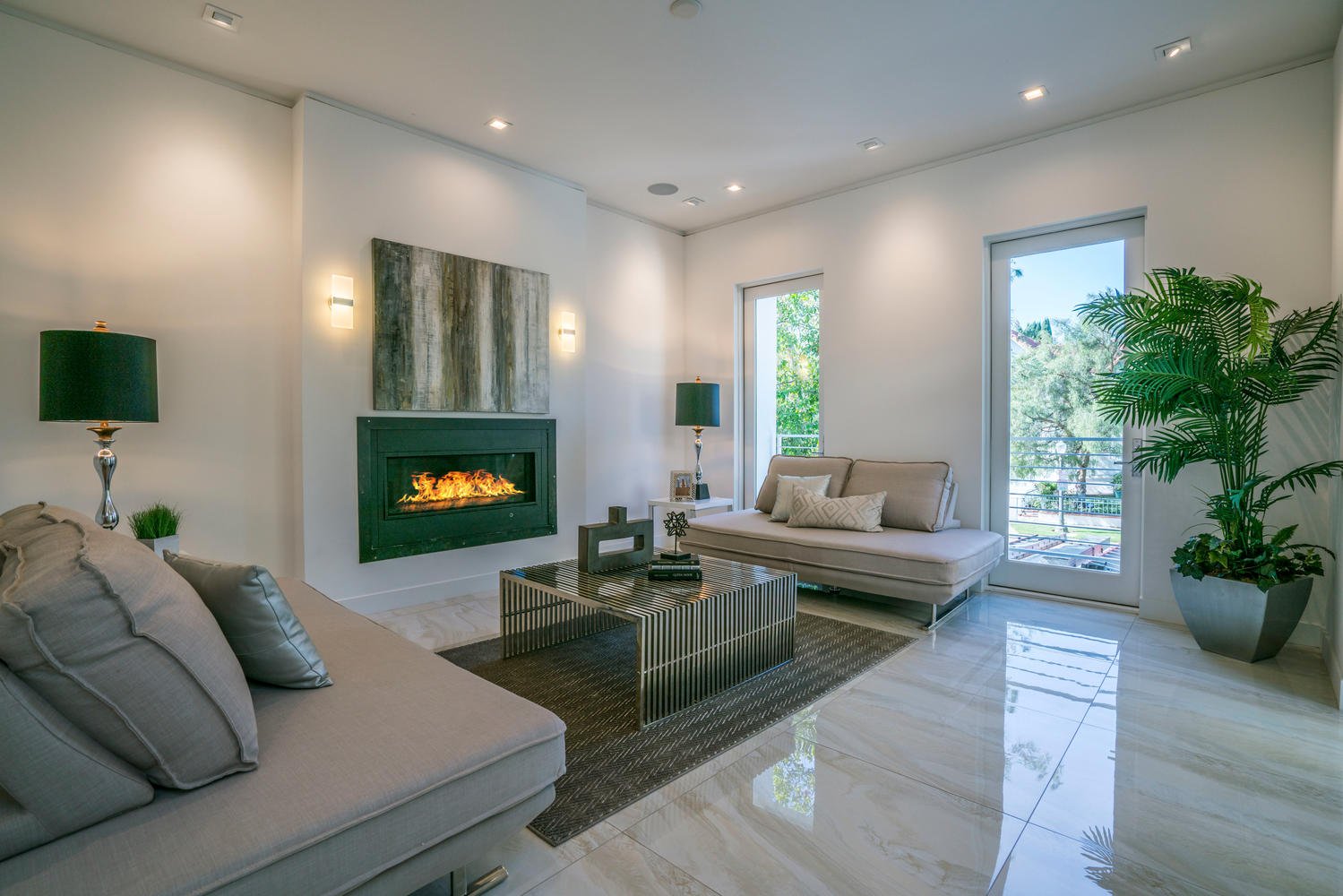 Beverly Hills Fairburn Ave custom home, on-site photograph 12