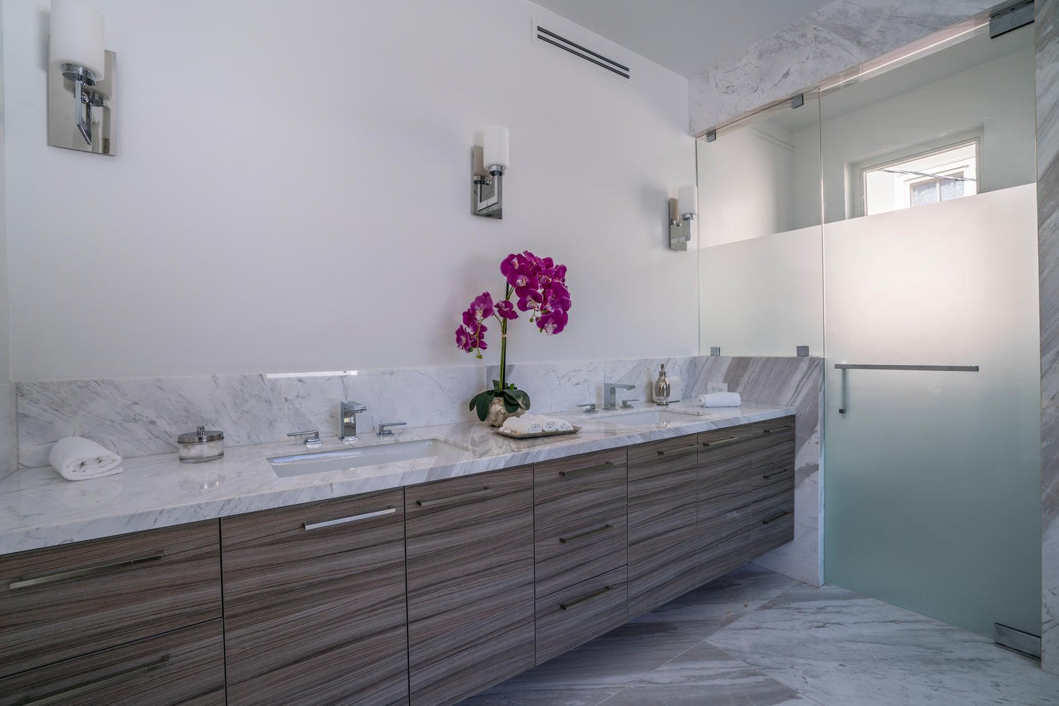 Beverly Hills Fairburn Ave custom home, on-site photograph 18
