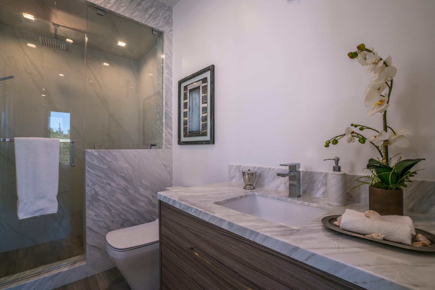 Beverly Hills Fairburn Ave custom home, on-site photograph 2