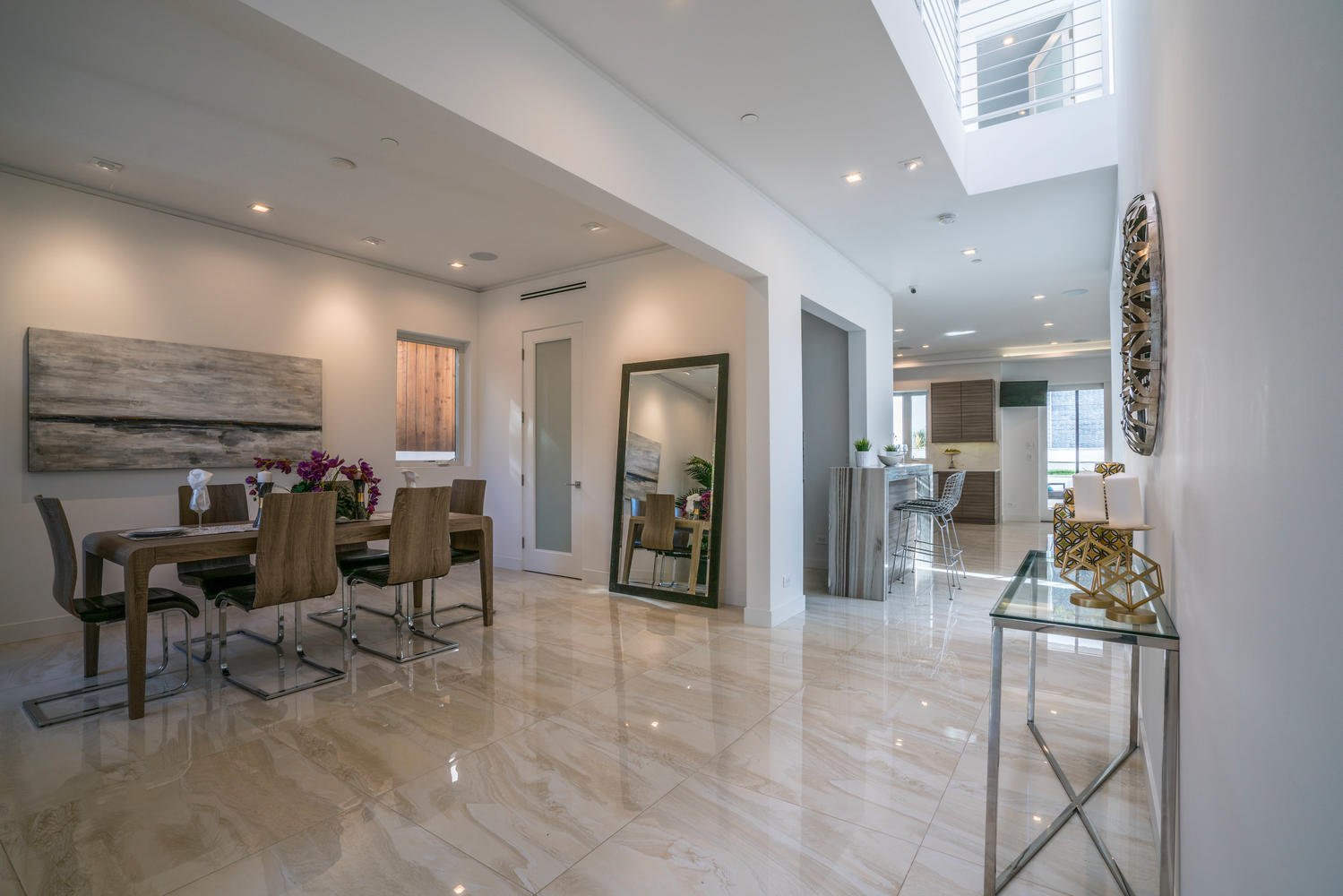 Beverly Hills Fairburn Ave custom home, on-site photograph 4
