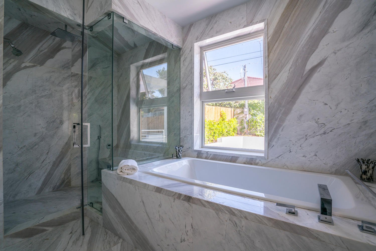 Beverly Hills Fairburn Ave custom home, on-site photograph 7