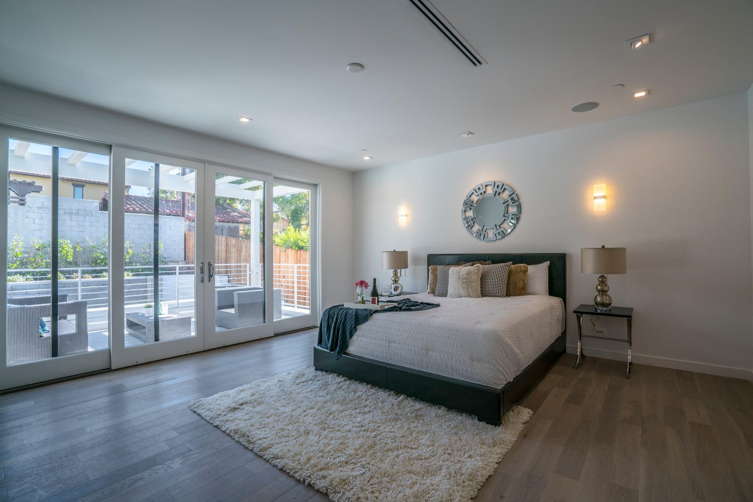 Beverly Hills Fairburn Ave custom home, on-site photograph 8
