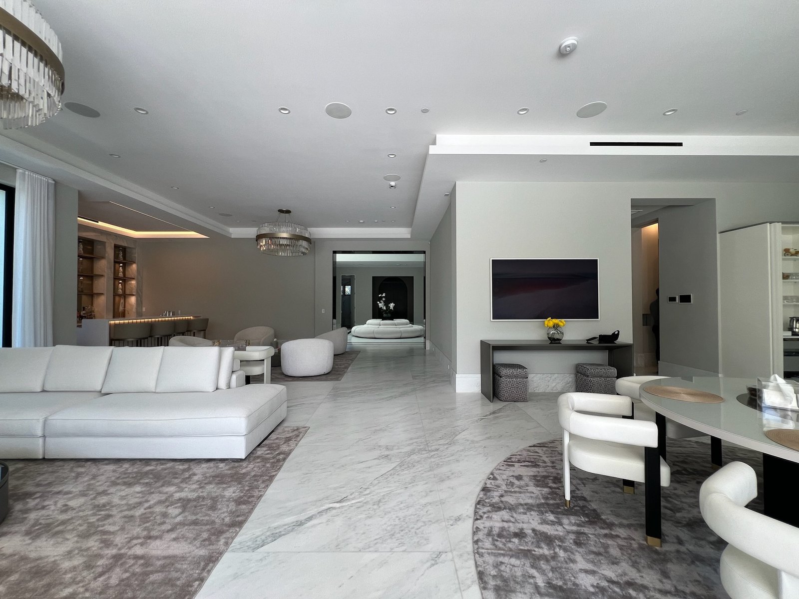 Beverly Hills Foothill Dr custom home, on-site photograph 9