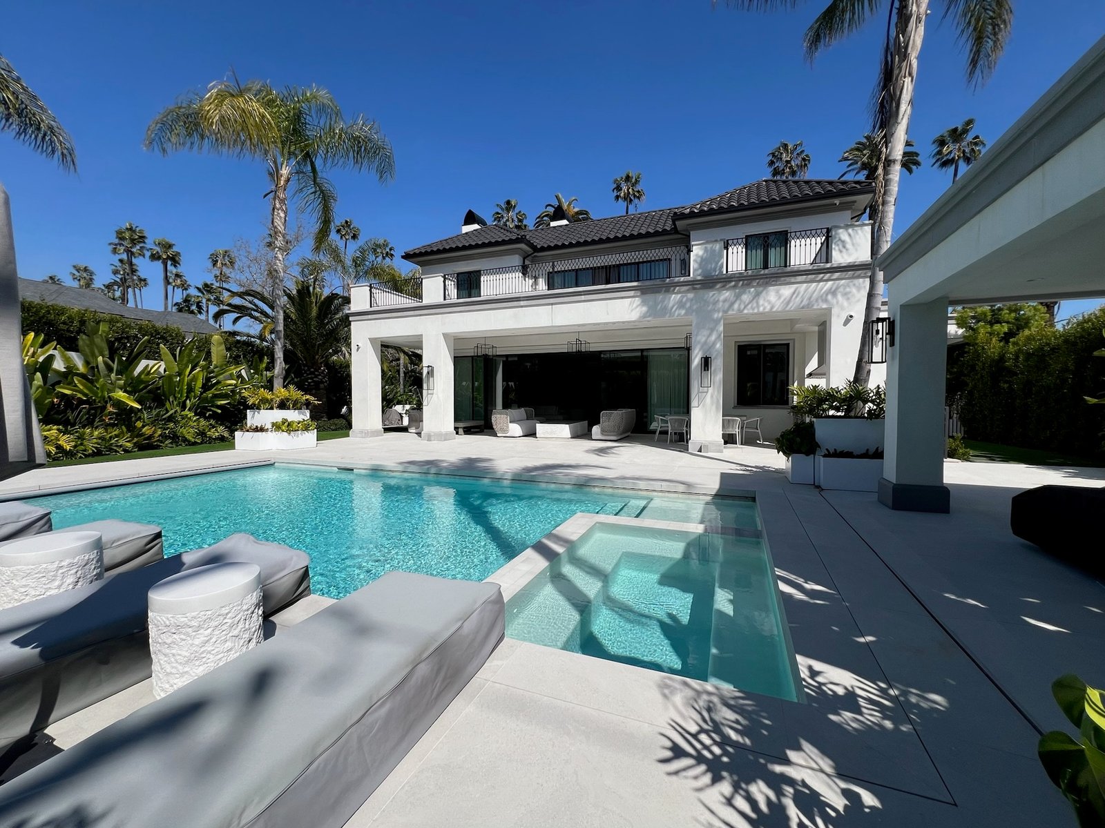 Beverly Hills Foothill Dr custom home, on-site photograph 17