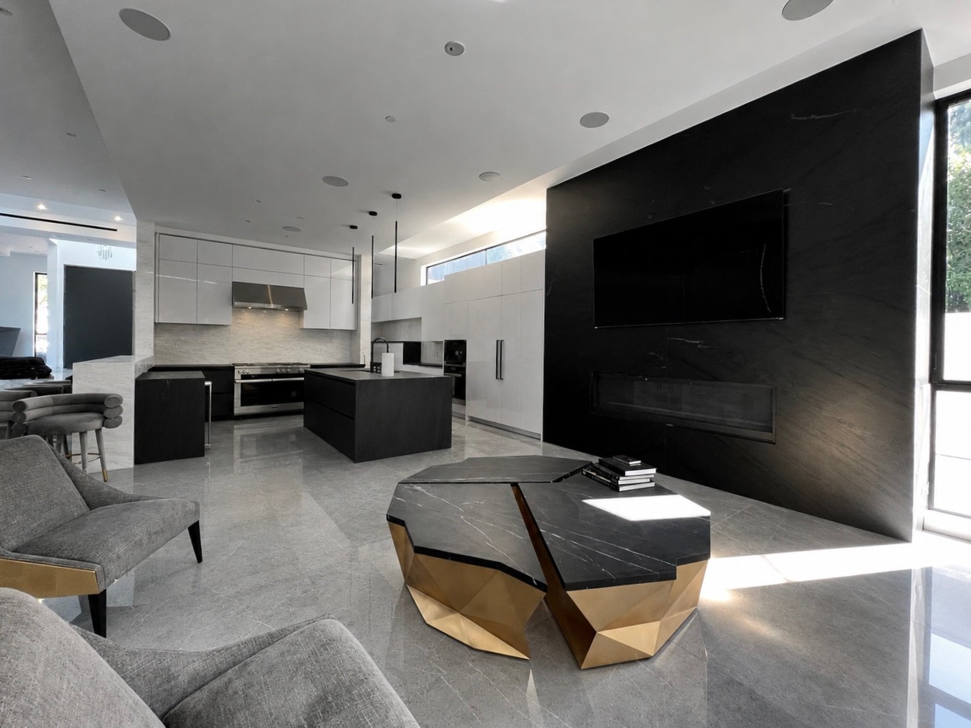 Brentwood McClellan Dr custom home, on-site photograph 10
