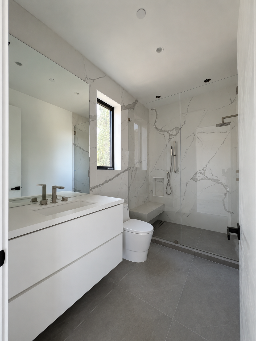 Brentwood McClellan Dr custom home, on-site photograph 15
