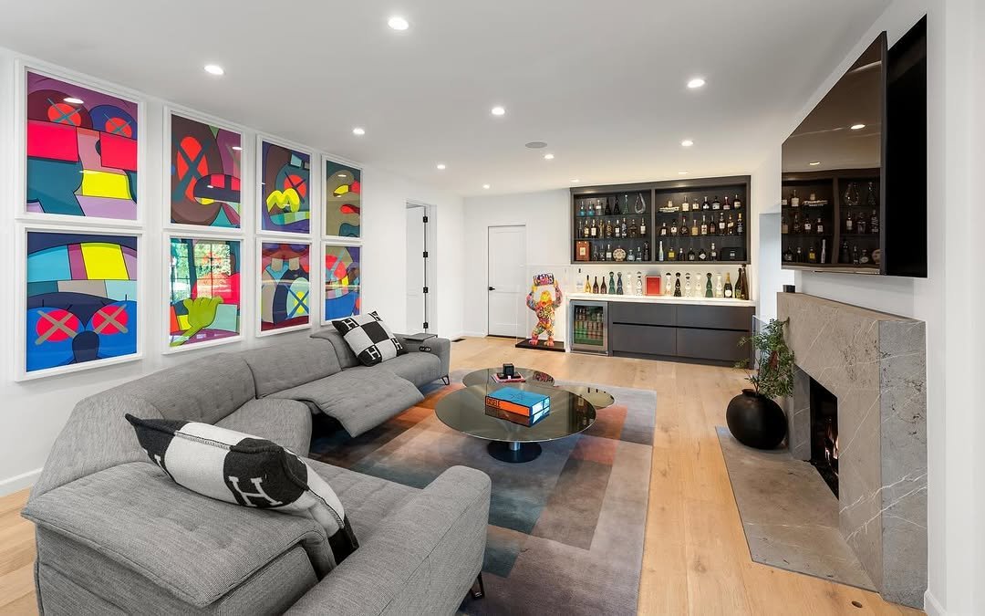 Brentwood Moreno Dr custom home, on-site photograph 14