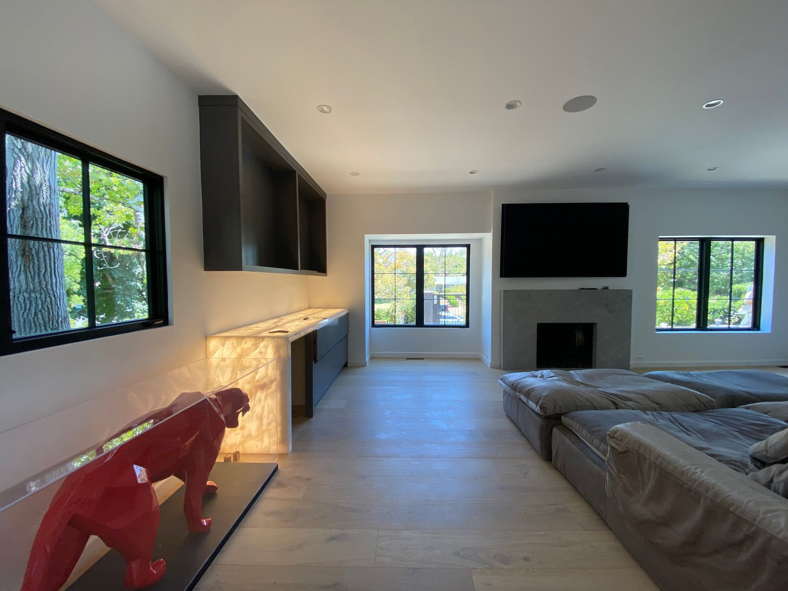 Brentwood Moreno Dr custom home, on-site photograph 1