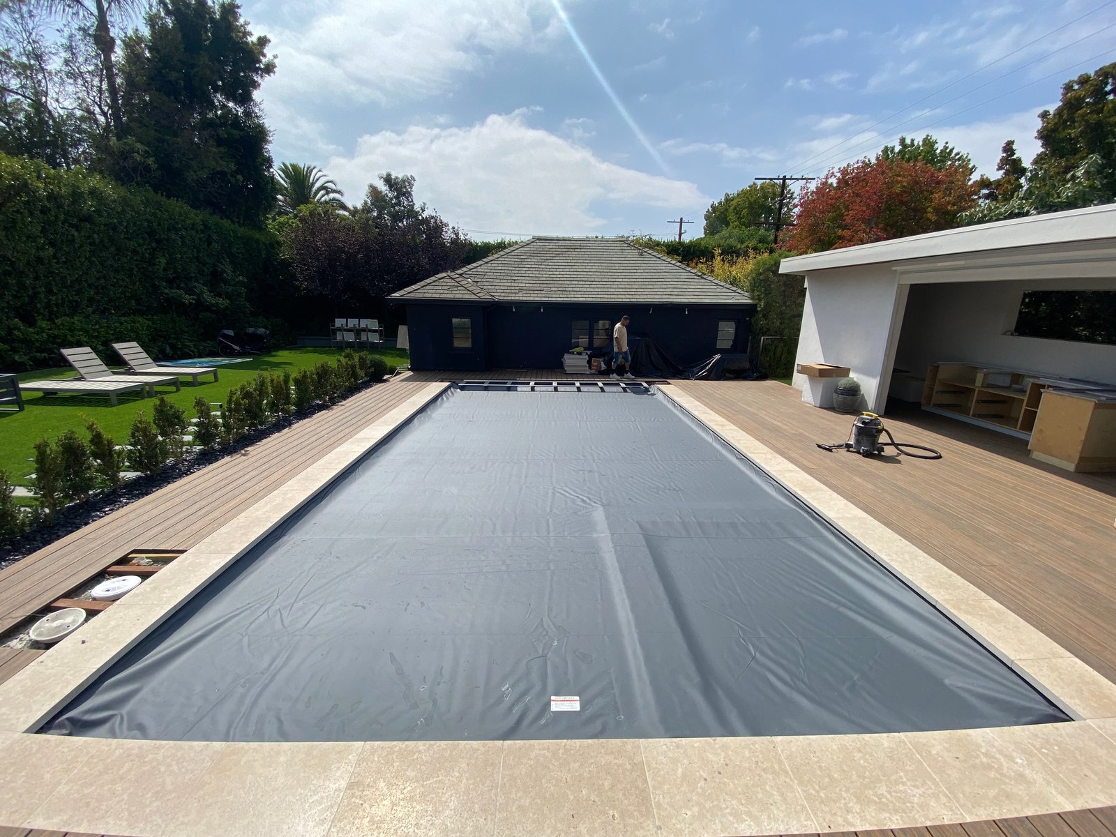 Brentwood Moreno Dr custom home, on-site photograph 22
