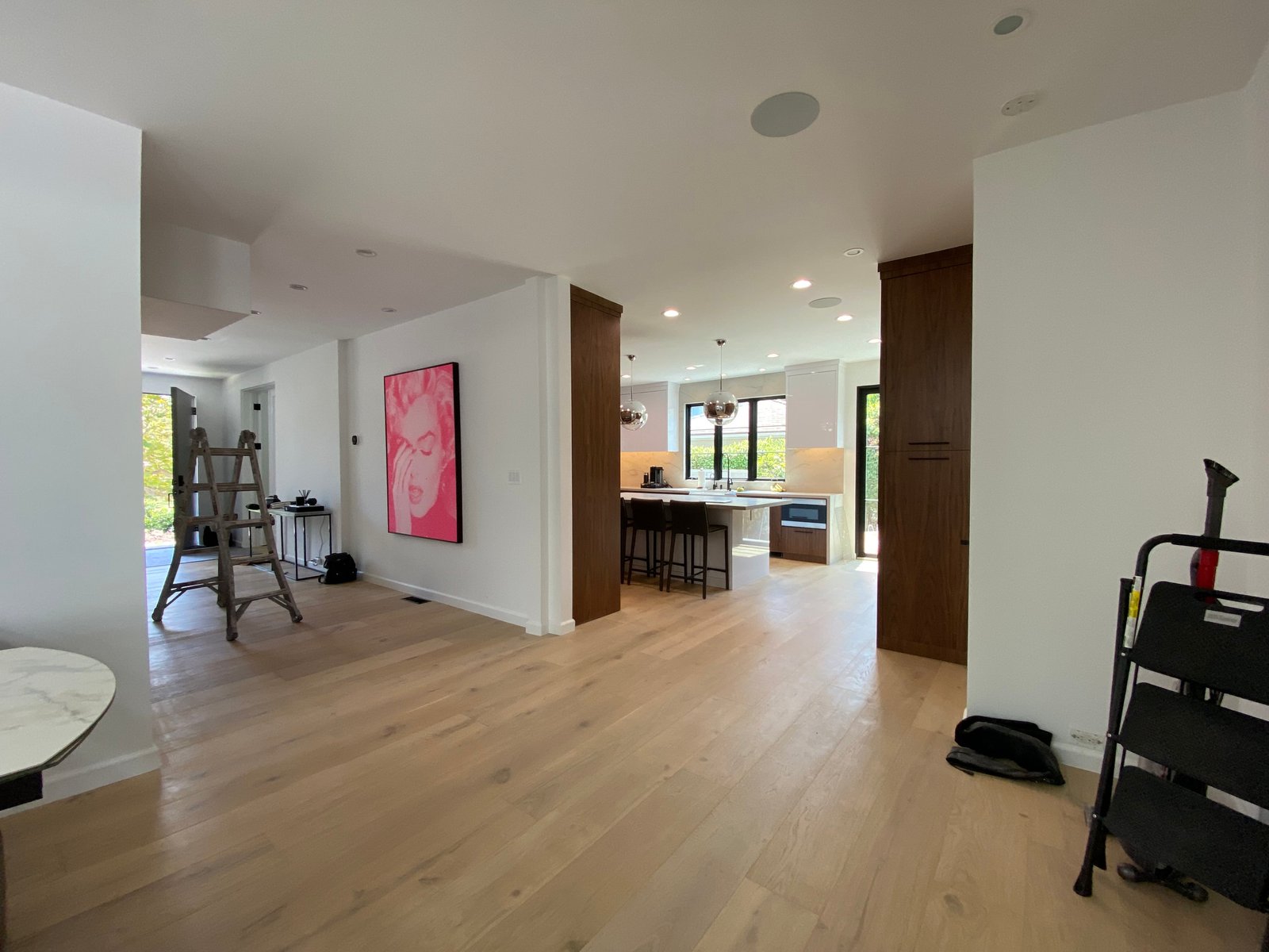 Brentwood Moreno Dr custom home, on-site photograph 5