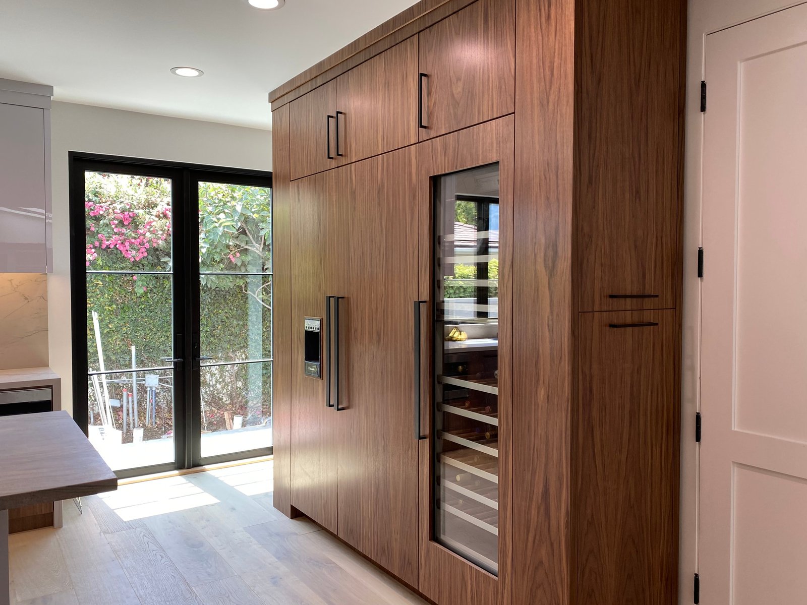 Brentwood Moreno Dr custom home, on-site photograph 8