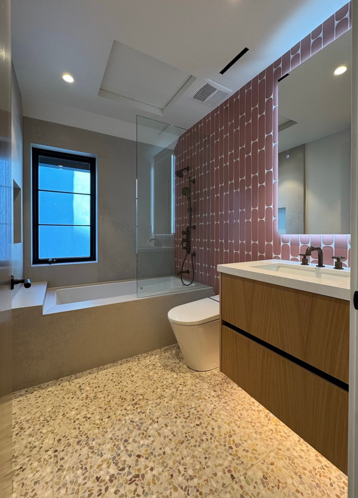 Mar Vista Mountain View Ave custom home, on-site photograph 10