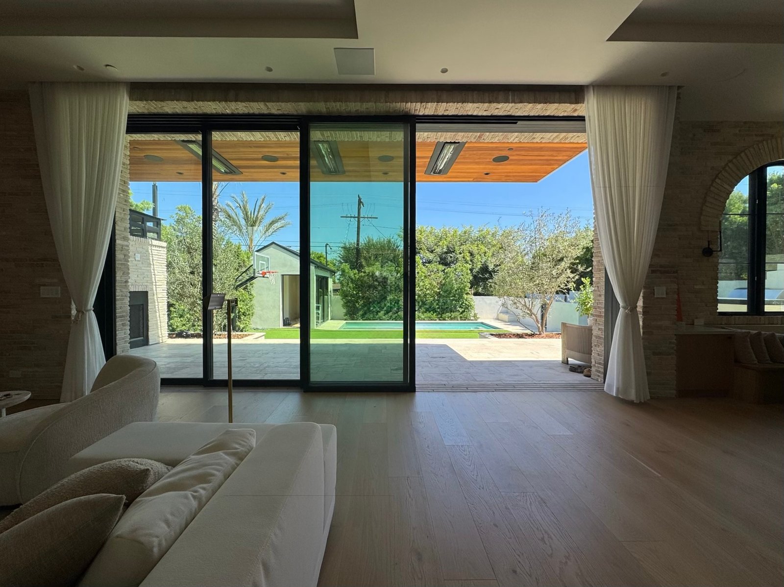 Mar Vista Mountain View Ave custom home, on-site photograph 36