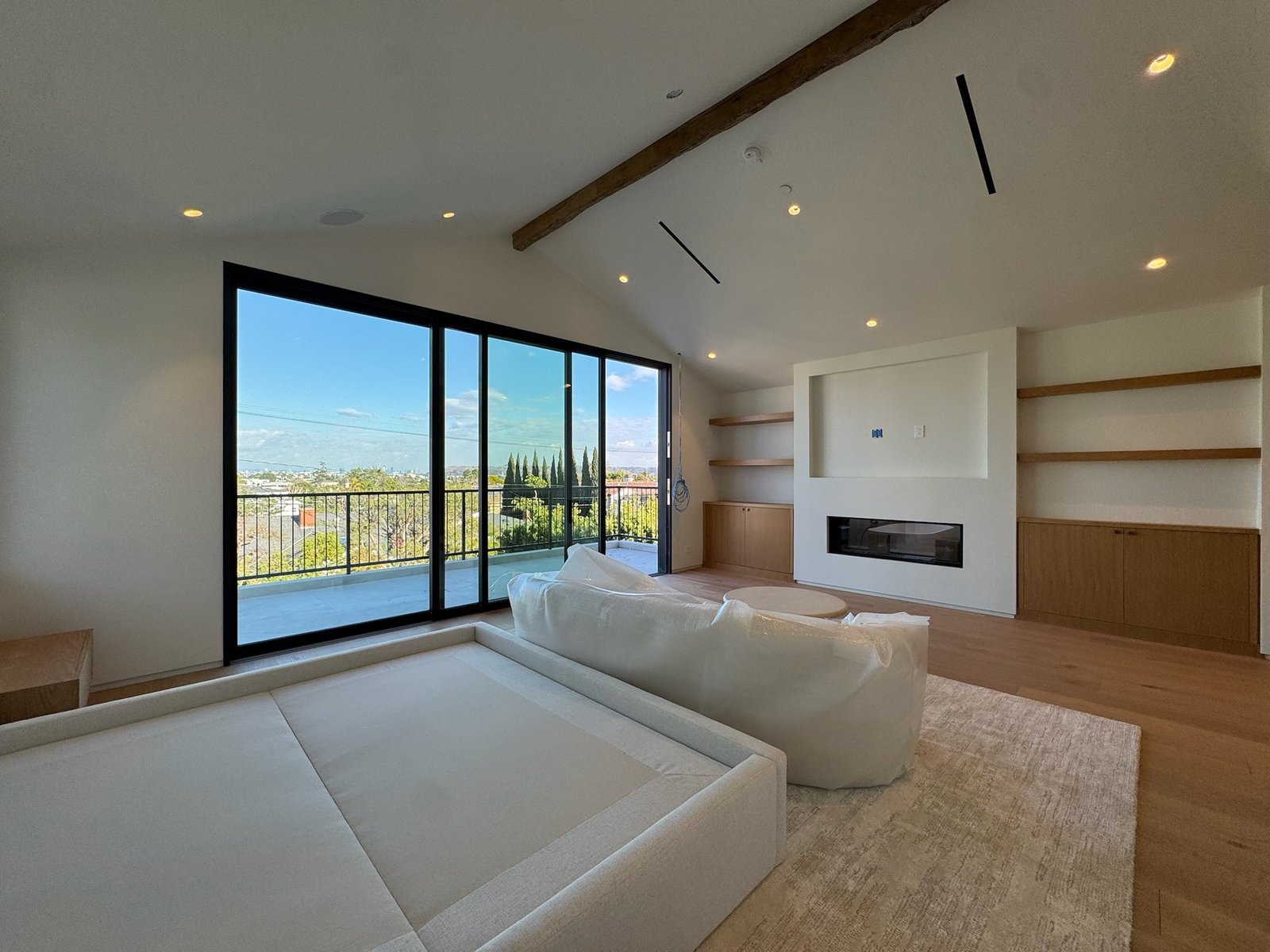 Mar Vista Mountain View Ave custom home, on-site photograph 6
