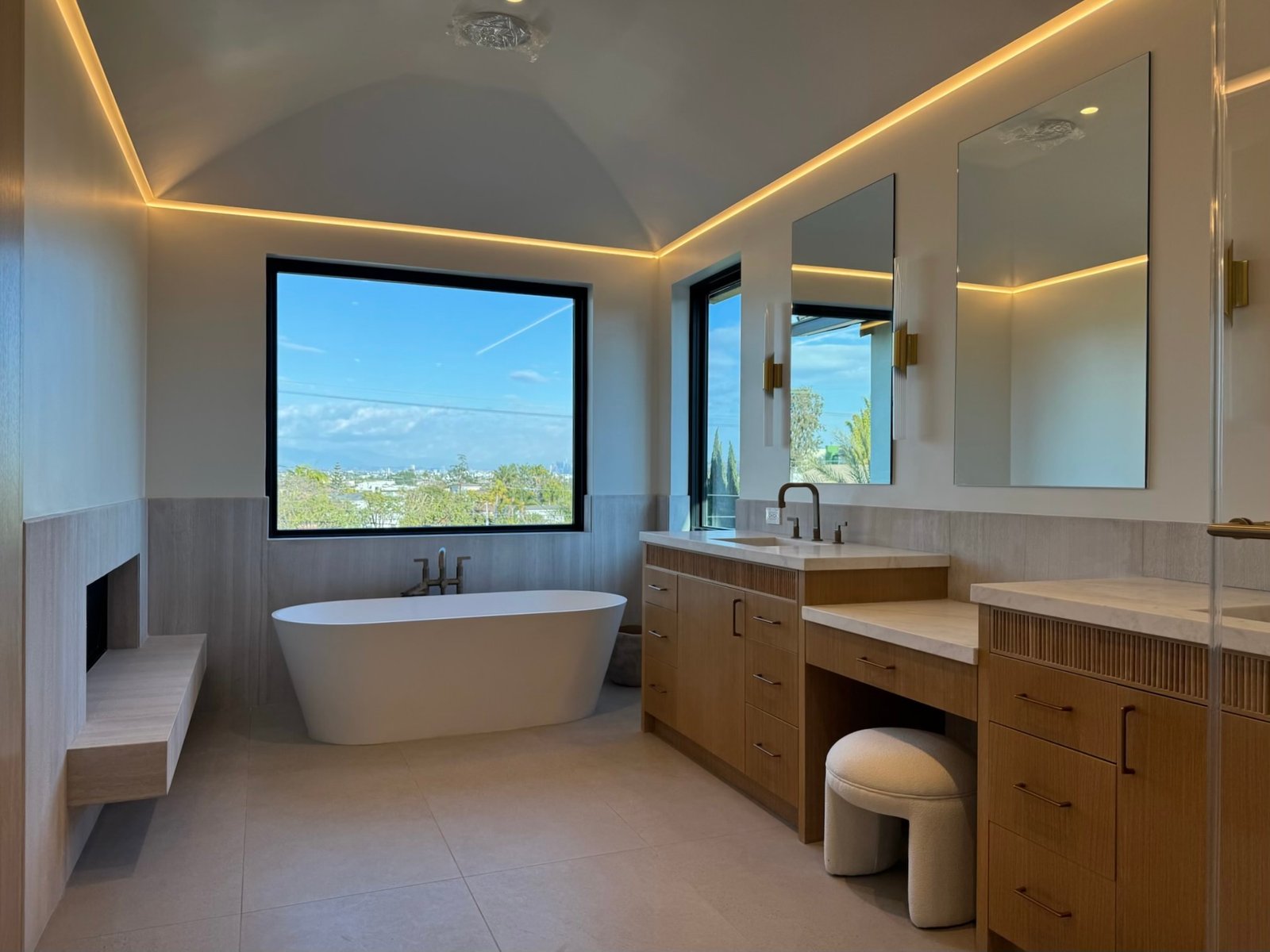 Mar Vista Mountain View Ave custom home, on-site photograph 7