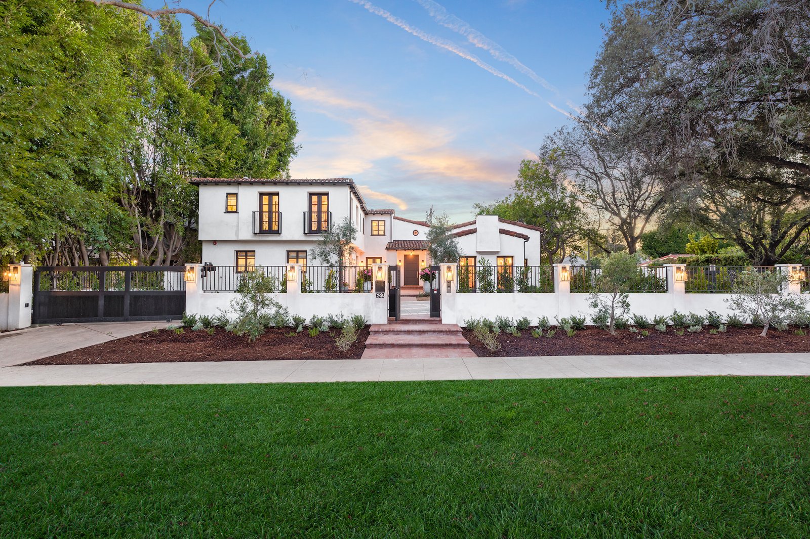 Beverly Hills custom residence on Walden Dr (Gated Resort) by HR Development Inc.