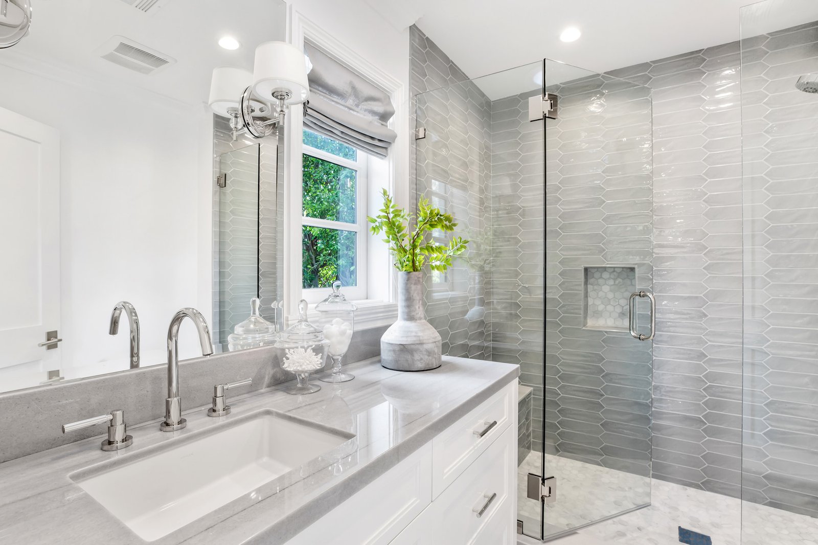 Beverly Hills Walden Dr custom home, on-site photograph 1