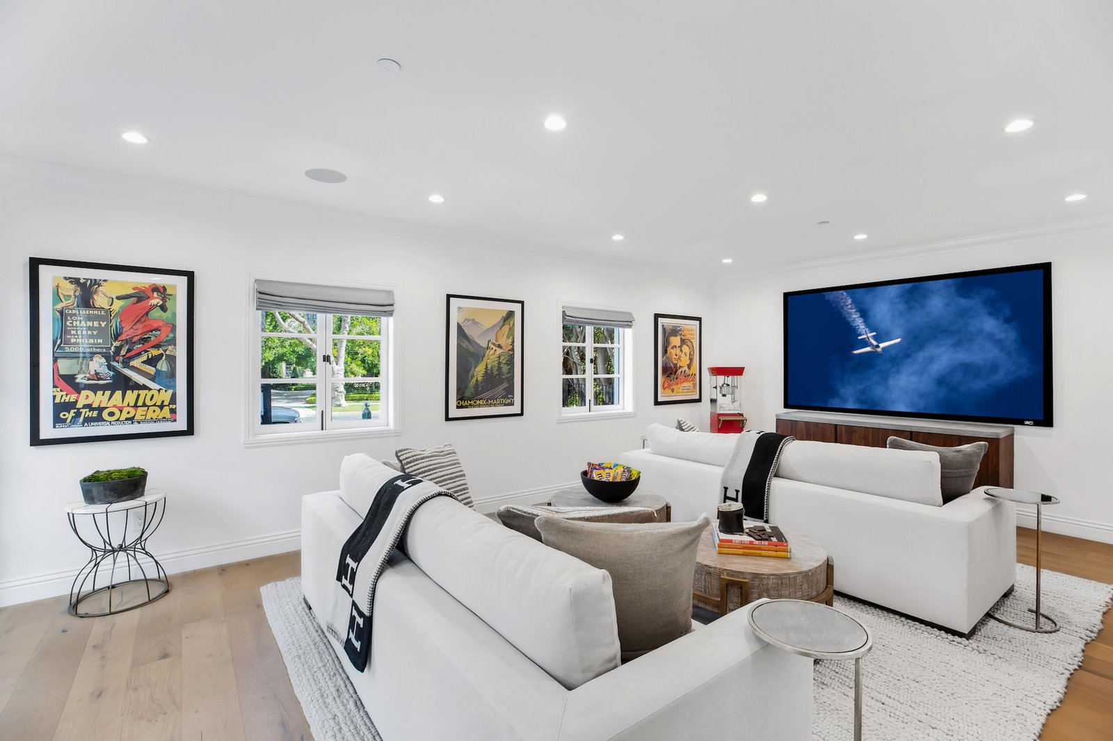 Beverly Hills Walden Dr custom home, on-site photograph 7
